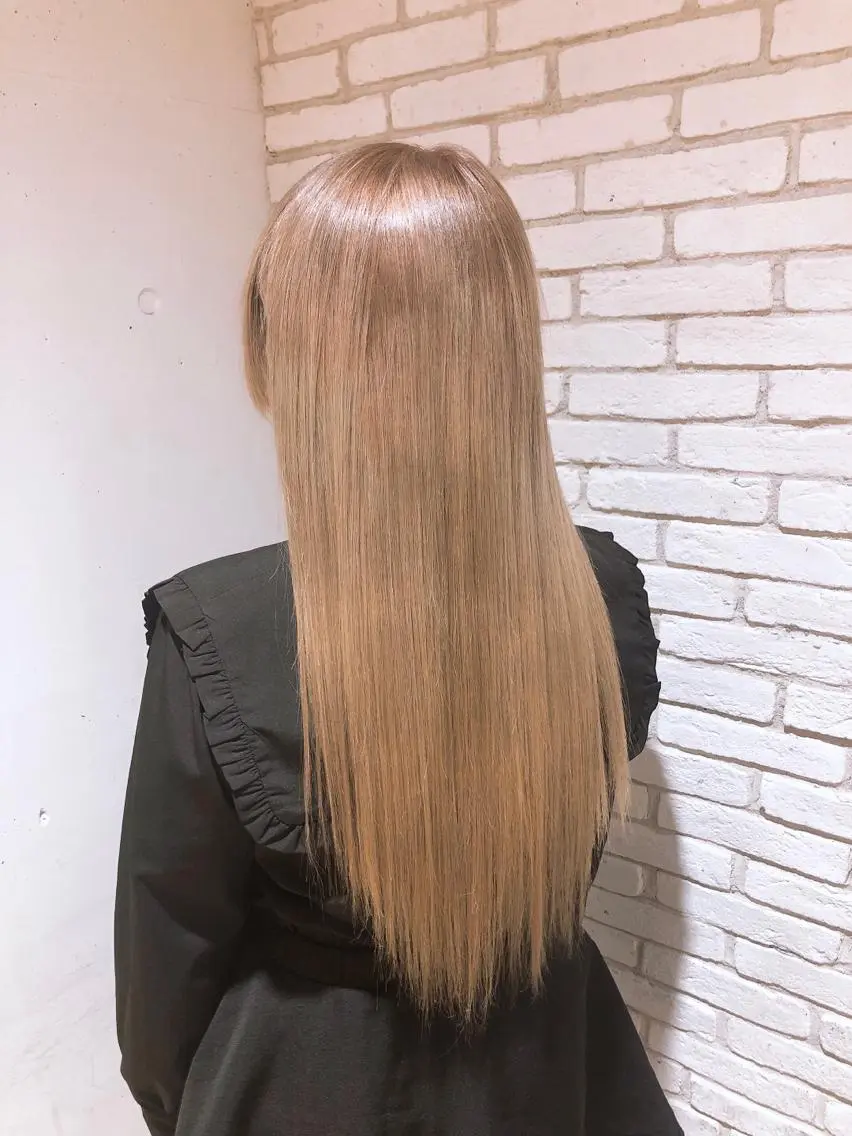ロング レイヤーカット 小山 悠のヘアスタイル