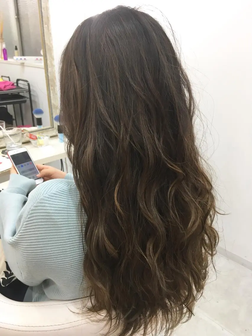 ロング カラー 髪質改善 中川 翔のヘアスタイル