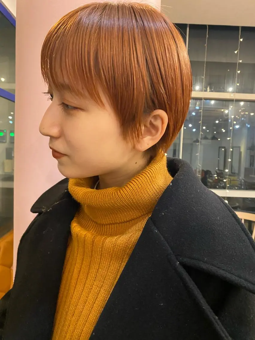 カラー サトウ ナナのヘアスタイル