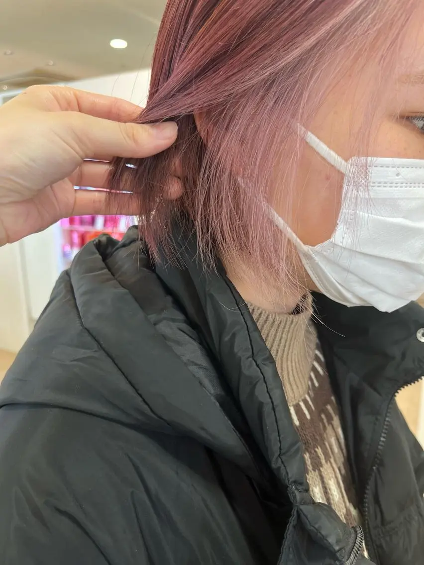 セミロング カラー 暖色/ブリーチカラー 🎀 M i k uのヘアスタイル