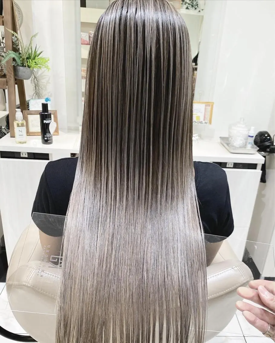 ロング カラー バレイヤージュ 髪質改善 レイヤーカット カット ヘアカラー トリートメント 山崎俊輔/髪質改善 /バレイヤージュのヘアスタイル