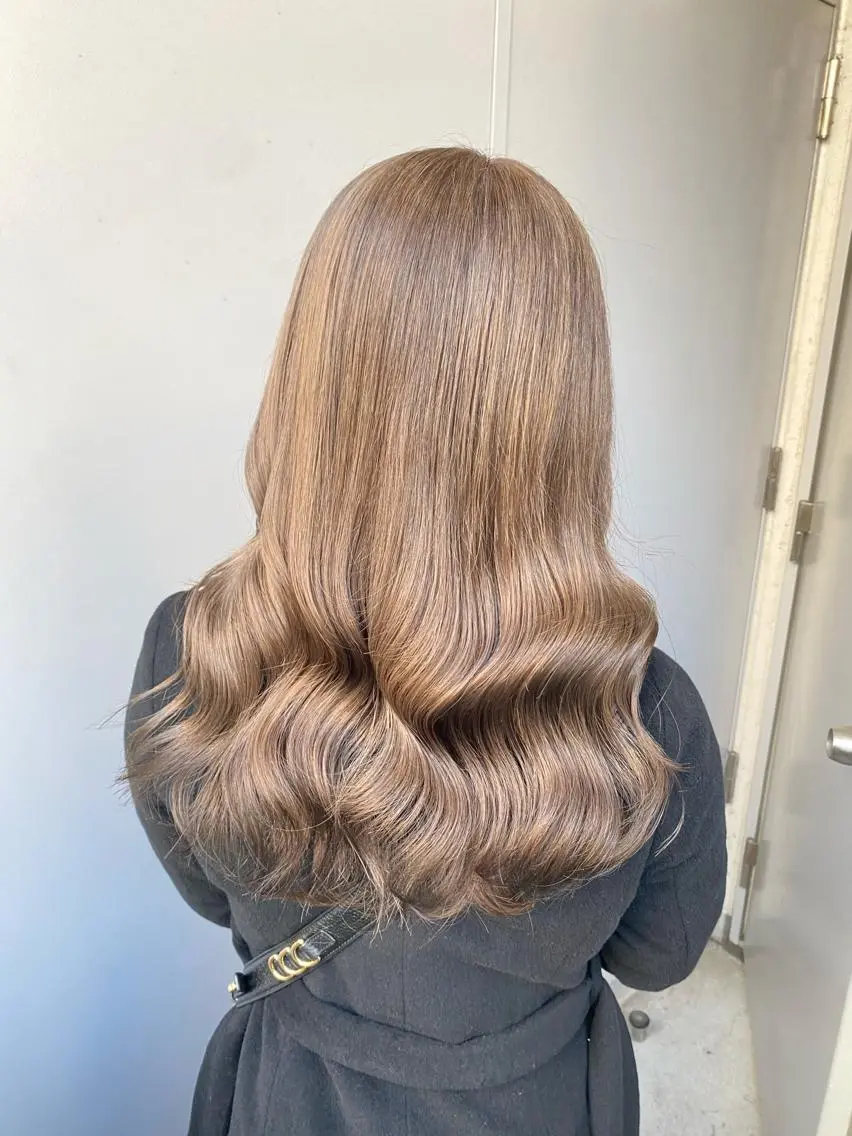 セミロング カラー ヘアカラー トリートメント ヘッドスパ ヘアセット エフェクトブリーチ 🌟前澤啓太朗のヘアスタイル