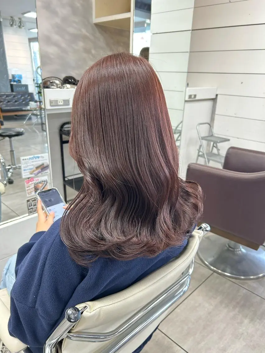 セミロング ピンクブラウン レイヤー/艶髪カラー 森本くるみのヘアスタイル