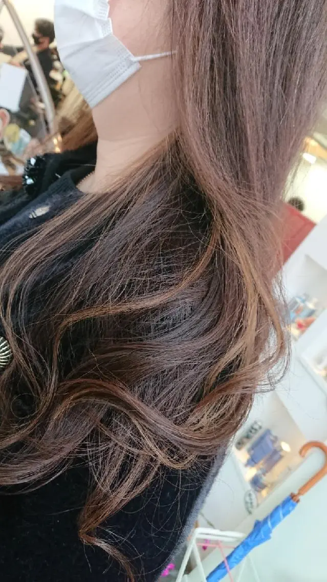 ロング カラー ハイライトカラー ハイライト ロング ヘアカラー 遠藤 史秋のヘアスタイル