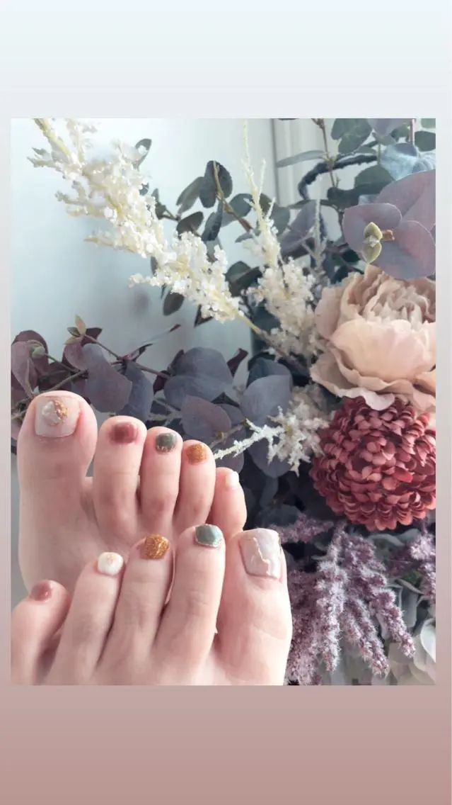 ネイル フットネイル ニュアンスネイル ハンドネイル フットネイル TESORO nailのネイルデザイン