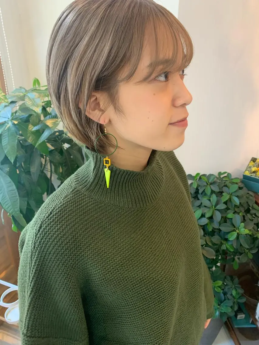 ミディアム カラー アッシュ アッシュグレー ブリーチ ケアブリーチ ヘアカラー 中目黒🌼 🌼ハナのヘアスタイル