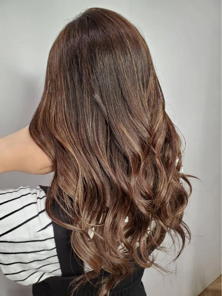 セミロング カラー デザインカラーウルフ 宙也のヘアスタイル
