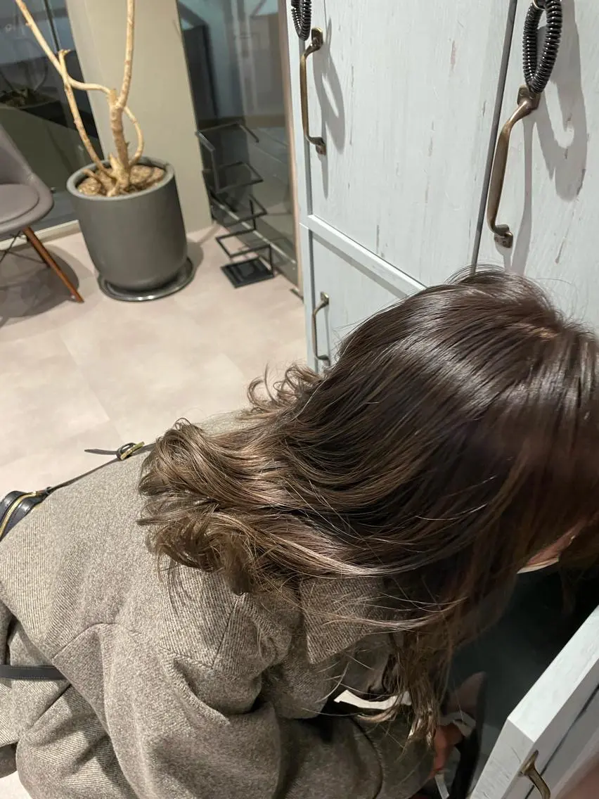 セミロング エギョモリ 外国人風カラー ハイライト 髪質改善 タンバルモリ ヘアカラー 韓国風/オシャレ /縮毛矯正/滝口琴未のヘアスタイル