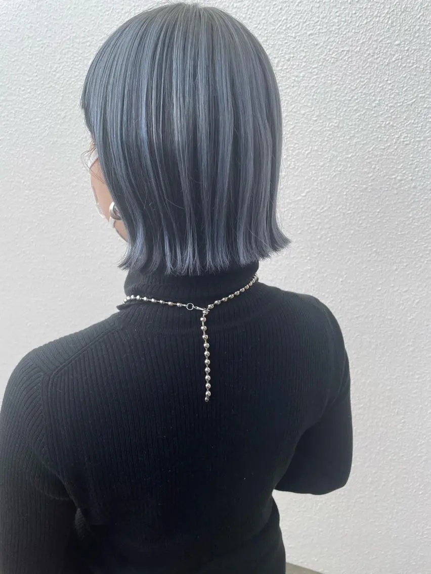 ショート カラー 日高 香織のヘアスタイル