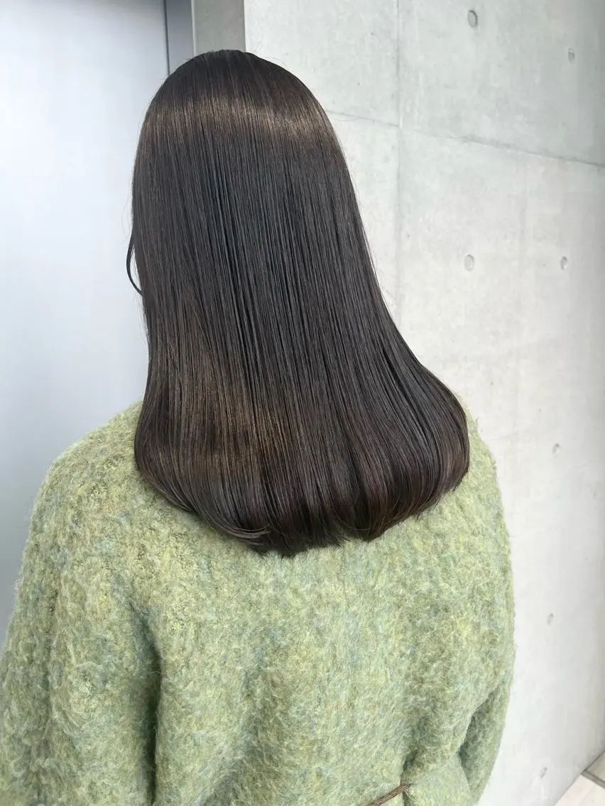 ロング カラー パーマ ヘアアレンジ カット ヘアカラー トリートメント 透明感/オリーブ/ グレージュ/YUKAのヘアスタイル