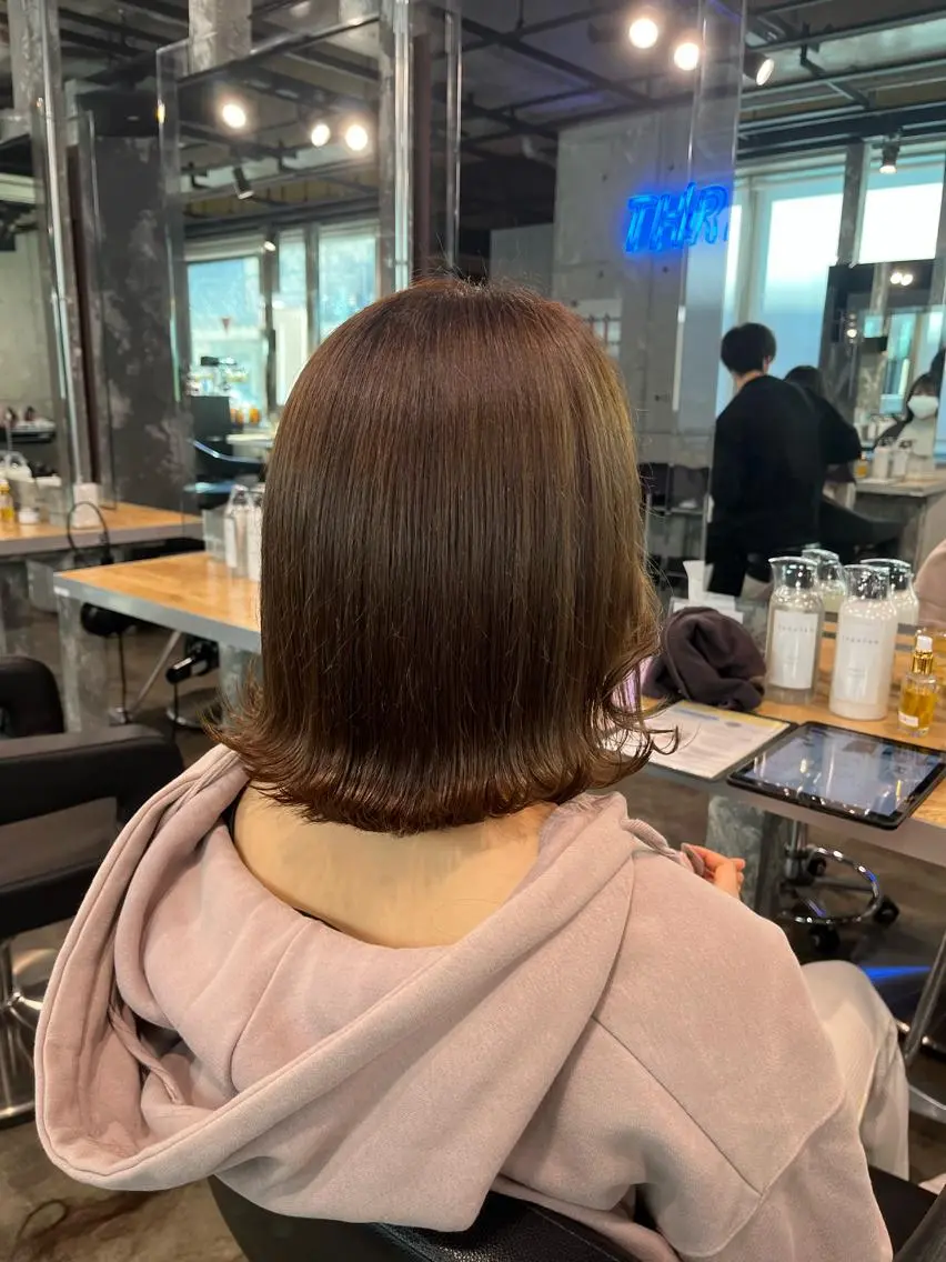 ミディアム カット ヘアカラー トリートメント ヘッドスパ ヘアセット 🪞透明感カラー🫧 縮毛矯正🥇かずきのヘアスタイル