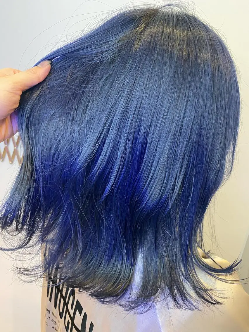 ミディアム カラー ブルーカラー ネイビーカラー カット ヘアカラー トリートメント scene. haraのヘアスタイル