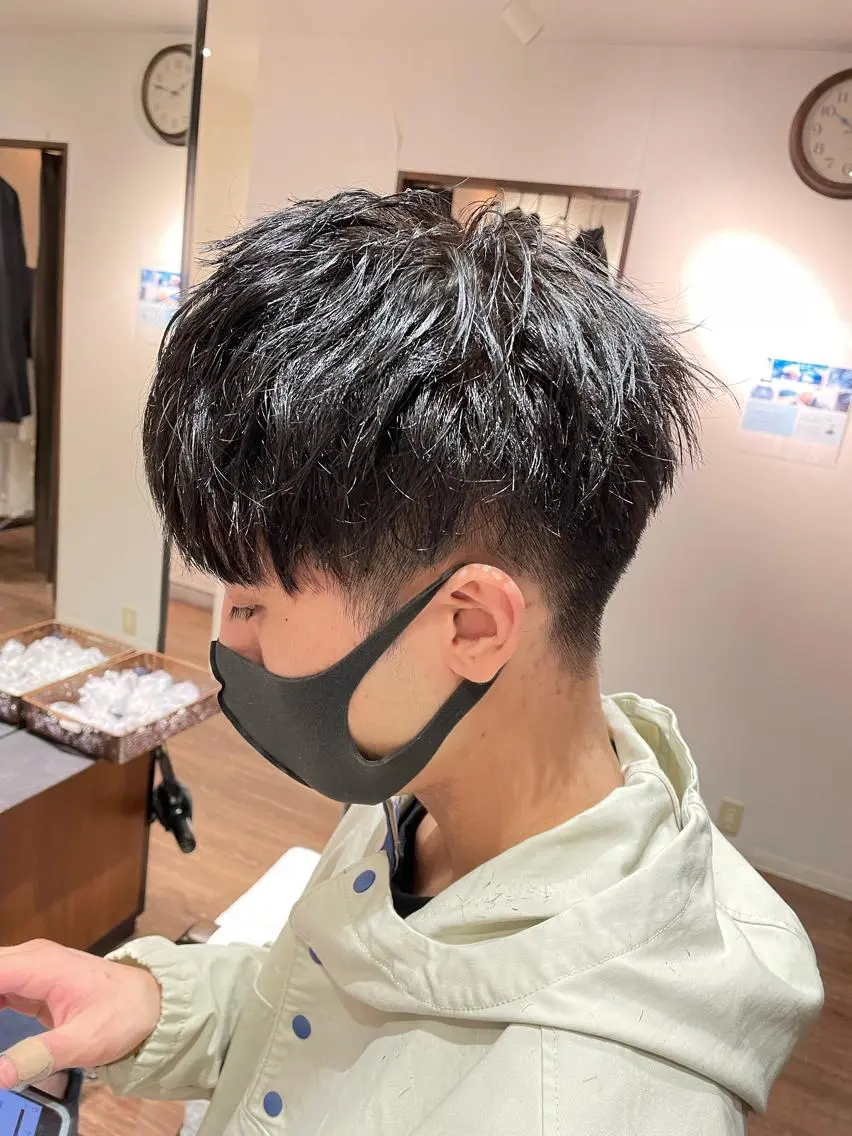 ショート カット 小貫 航平のヘアスタイル