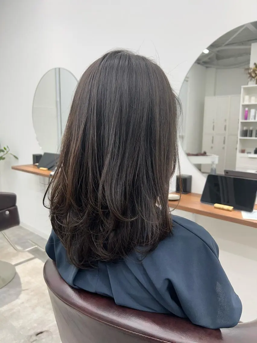 セミロング レイヤーカット sii.カット特化 田村悠悟のヘアスタイル