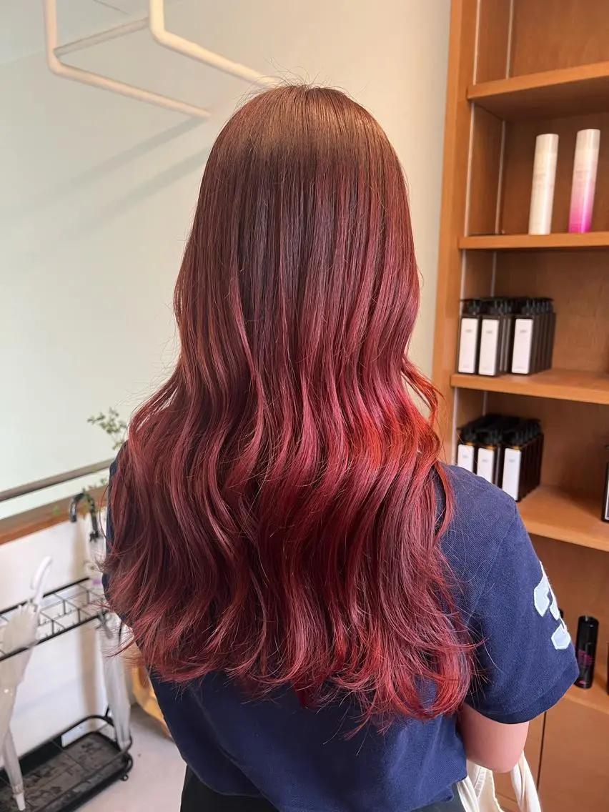 ロング カラー ブリーチ カット ヘアカラー Ami ケアブリーチ/表参道のヘアスタイル