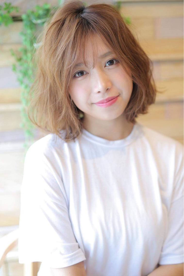 ミディアム 小川 海のヘアスタイル
