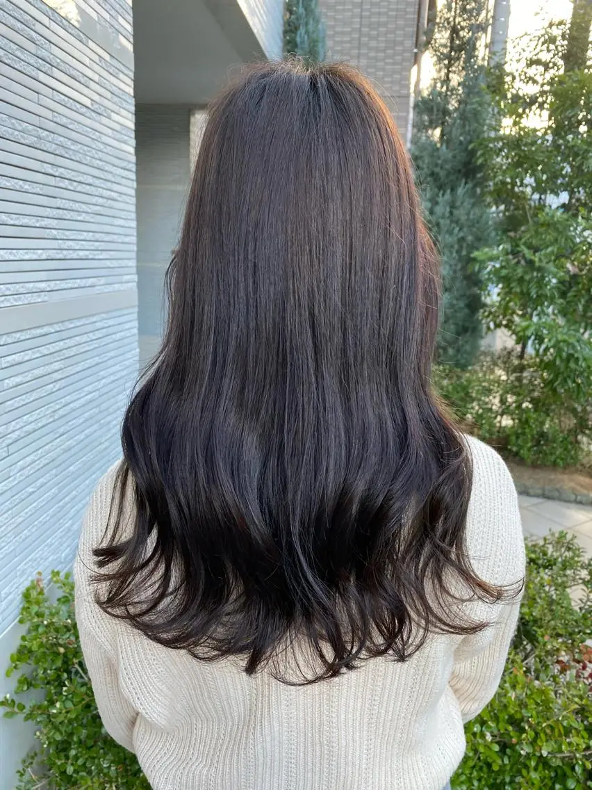 カラー KOKORO 中村 朱里のヘアスタイル