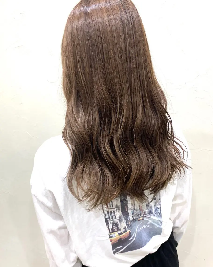 セミロング カット ヘアカラー トリートメント 寺山 雄哉のヘアスタイル