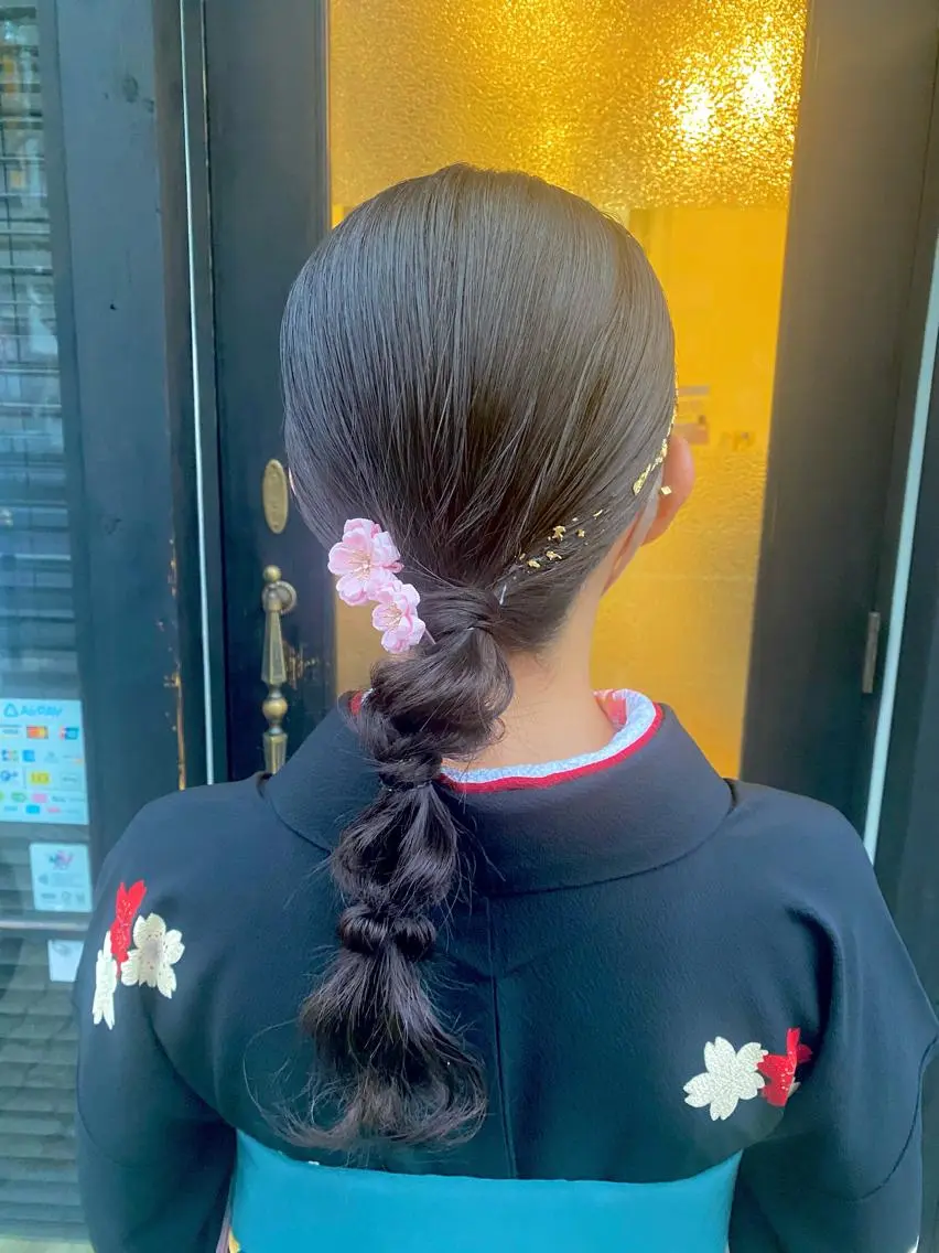 セミロング ヘアアレンジ attra昭和町店. momoのヘアスタイル
