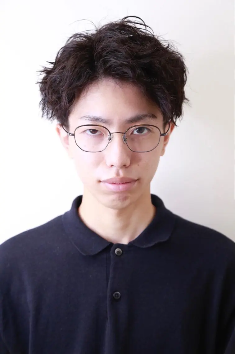 ショート パーマ メンズ メンズパーマ ツイストスパイラルパーマ スパイラルパーマ パーマ 石倉 真のヘアスタイル
