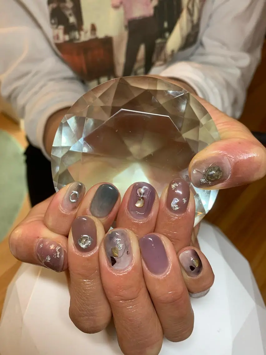 ネイル LAVISH 大和店 🤱子連れ大歓迎のネイルデザイン