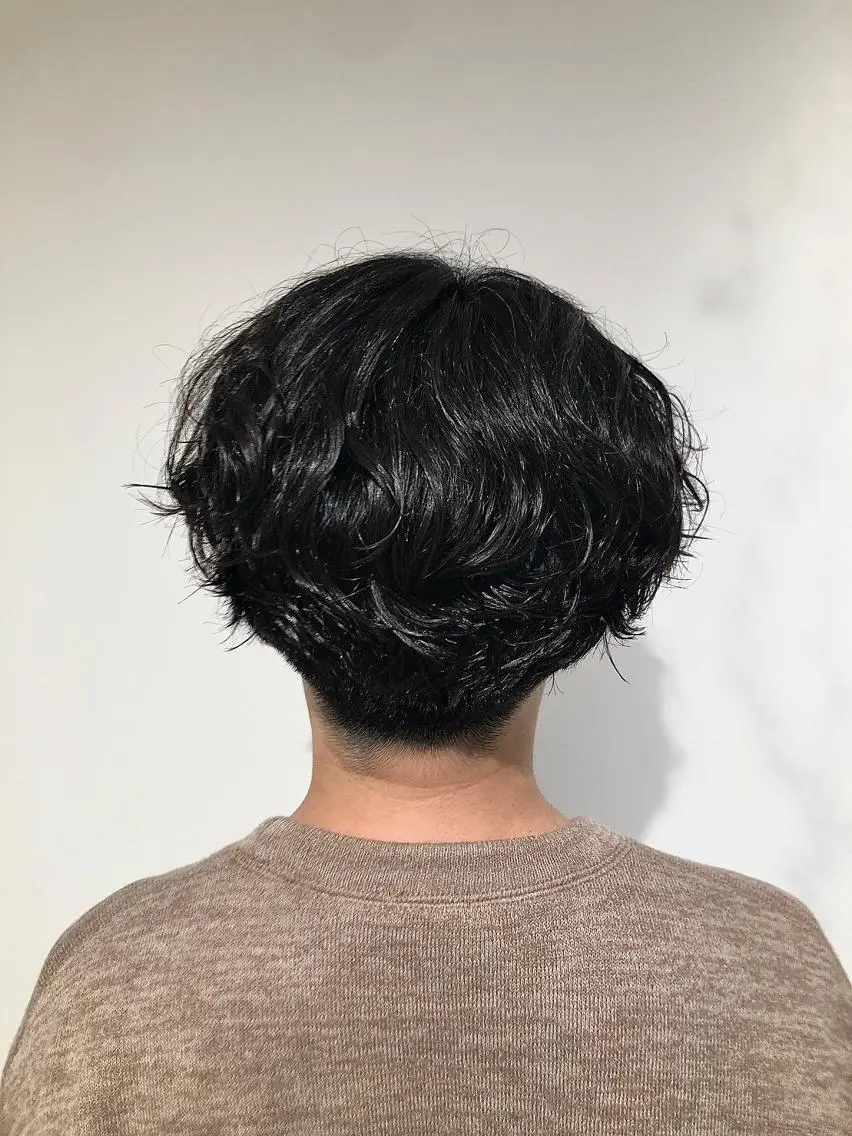 ショート パーマ メンズ アップバング ビジネス マッシュ メンズパーマ メンズツイストパーマ 高橋 英彦のヘアスタイル