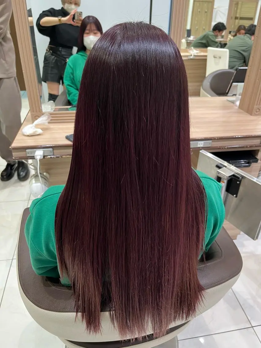 カラー ブリーチ ピンクカラー 伊佐 愛のヘアスタイル
