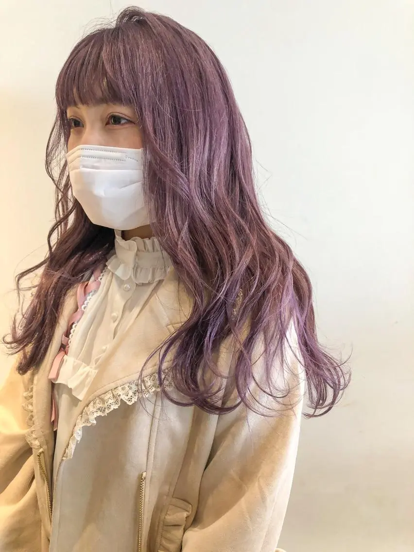 ロング カラー ラベンダーカラー 圧倒的透明感カラー nana🦕のヘアスタイル