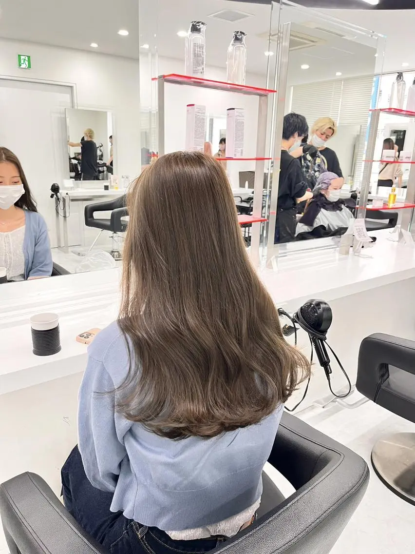 カラー うる艶トレンドヘア 🕊️上野BABYのヘアスタイル