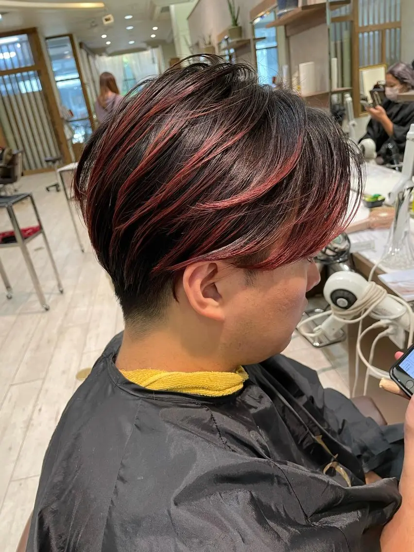 ショート カラー メンズ メンズブリーチ ブリーチ カット ヘアカラー トリートメント 安田 蓮のヘアスタイル