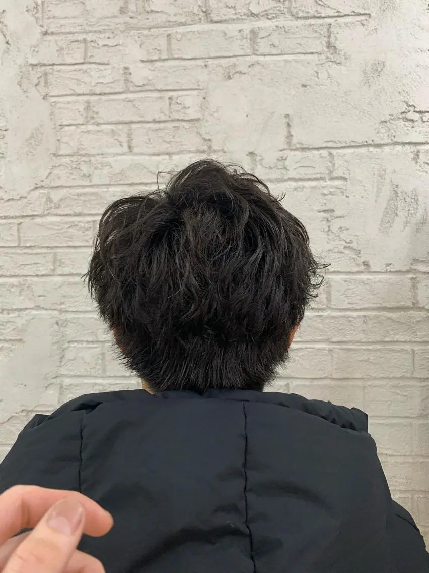 ショート メンズ メンズパーマ ブリーチ特化 ハイトーンRYOYAのヘアスタイル