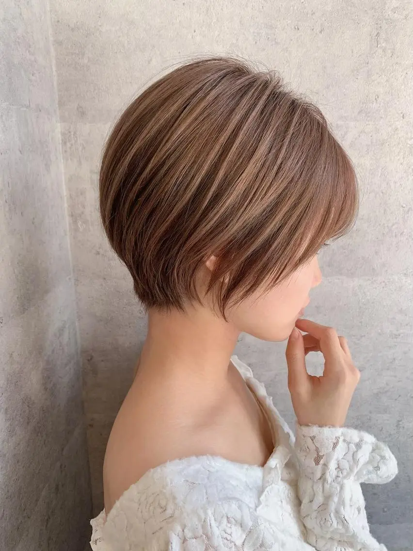 ミディアム 外国人風カラー ハイライト 髪質改善 似合わせカット トリートメント saho .のヘアスタイル