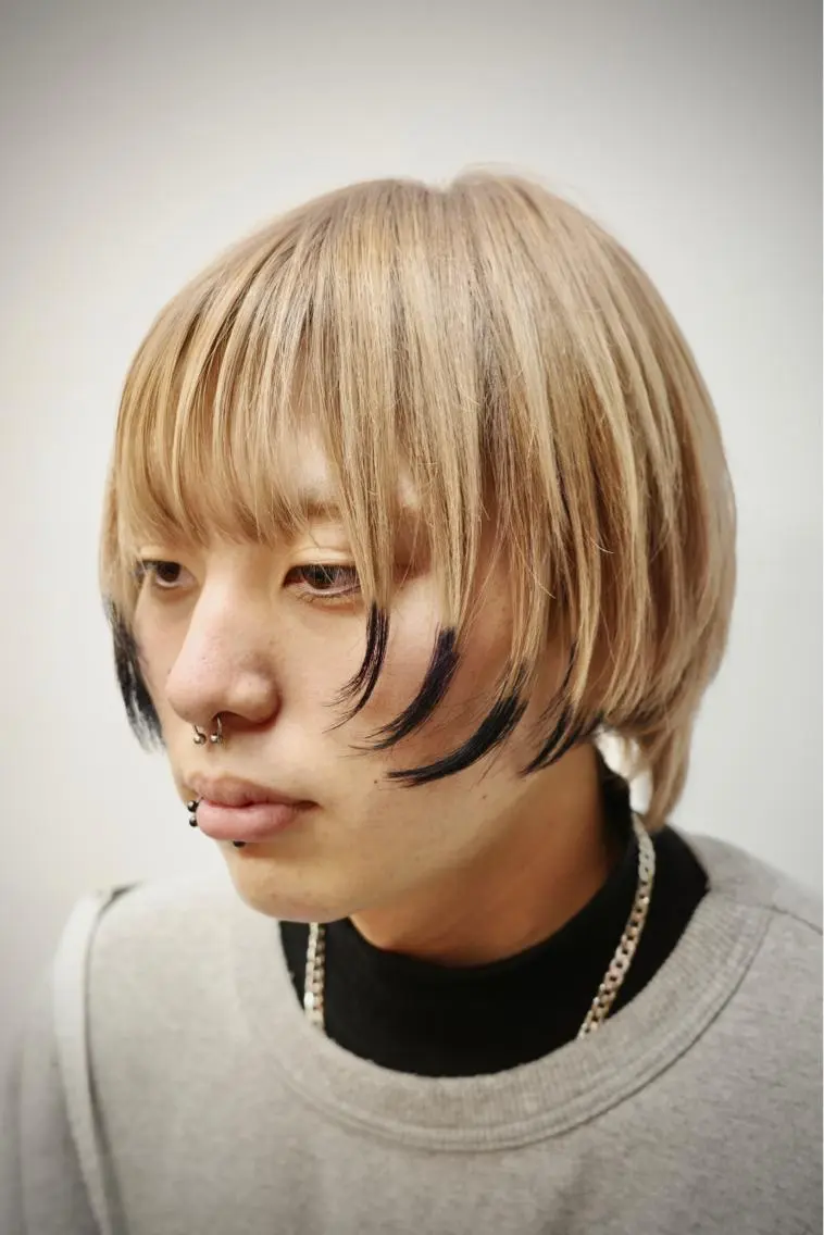 ショート カラー メンズ メンズバレイヤージュ メンズブリーチ メンズハイライト メンズハイトーン メンズインナーカラー Koichi Satoのヘアスタイル