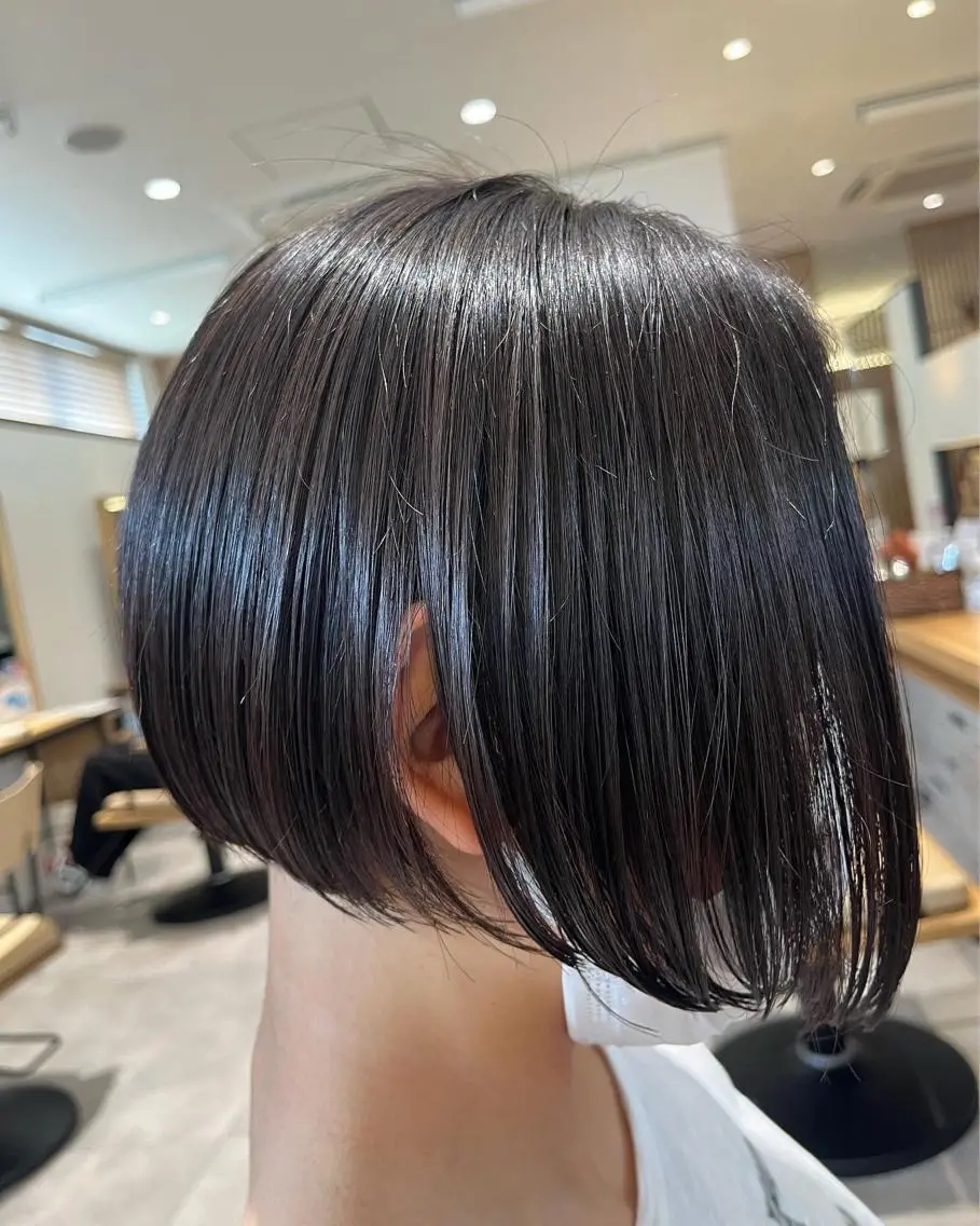 ショート ボブ カット 縮毛矯正 和田 琉々香のヘアスタイル