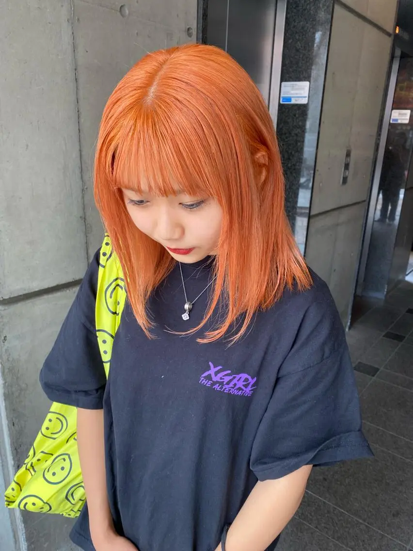 ミディアム カラー パーマ ヘアアレンジ メンズ キッズ ネイル mana 暖色カラーカットのヘアスタイル