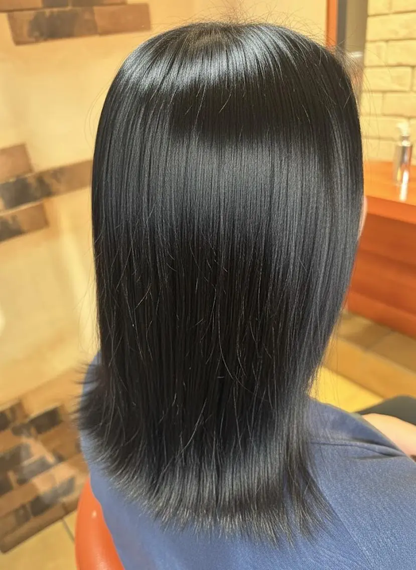 ミディアム カット ヘアカラー トリートメント ヘッドスパ flencia 丸 和博|カットのヘアスタイル