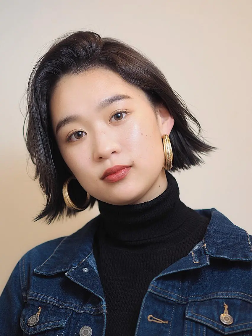 ショート カラー ヘアアレンジ 切りっぱなしボブ ボブ 外ハネヘア 坂本 直樹のヘアスタイル