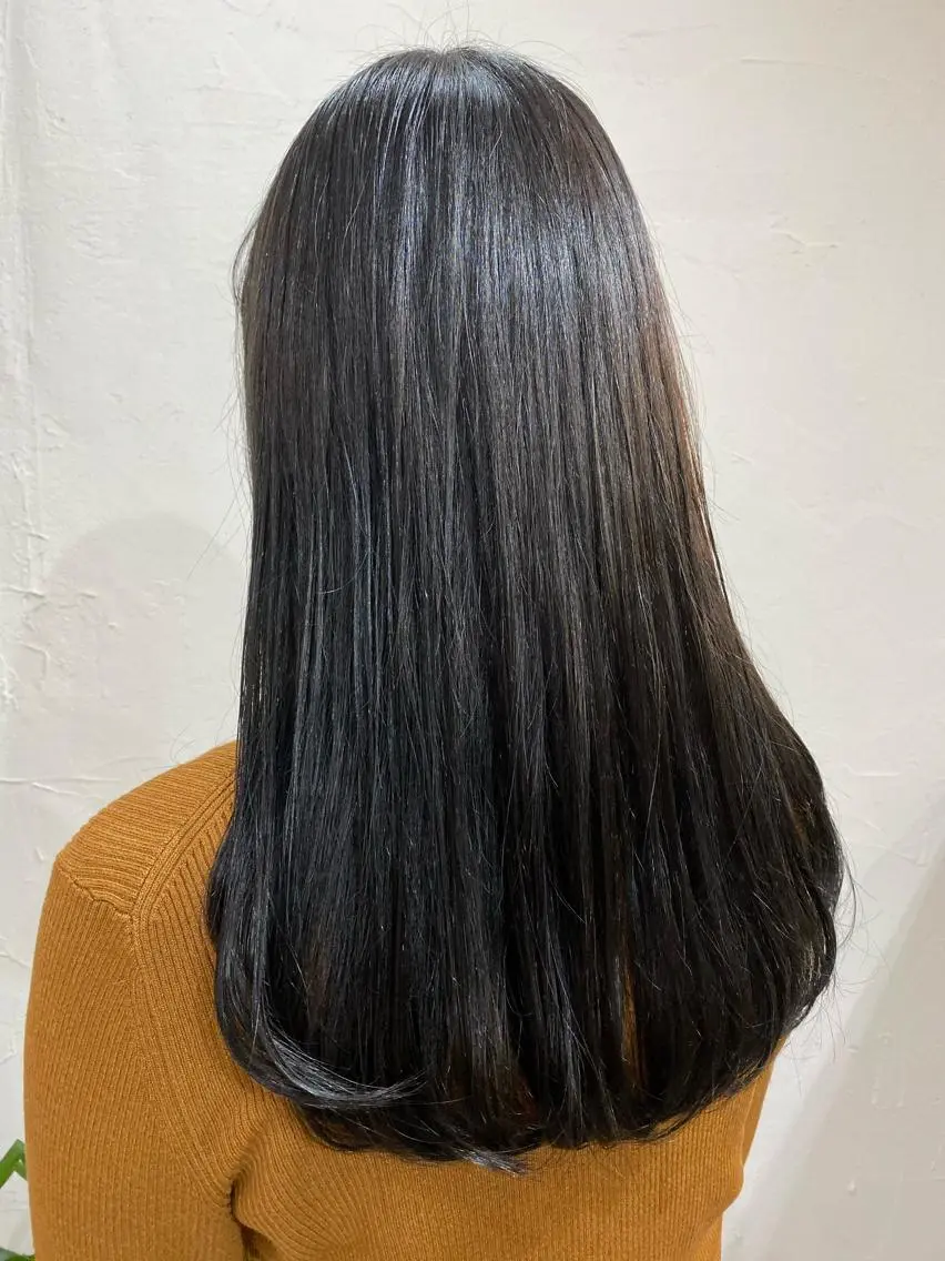 ロング カラー ヘアアレンジ ブルーカラー ブルージュ 透明感カラー 暗髪カラー🫐 おくだりんかのヘアスタイル