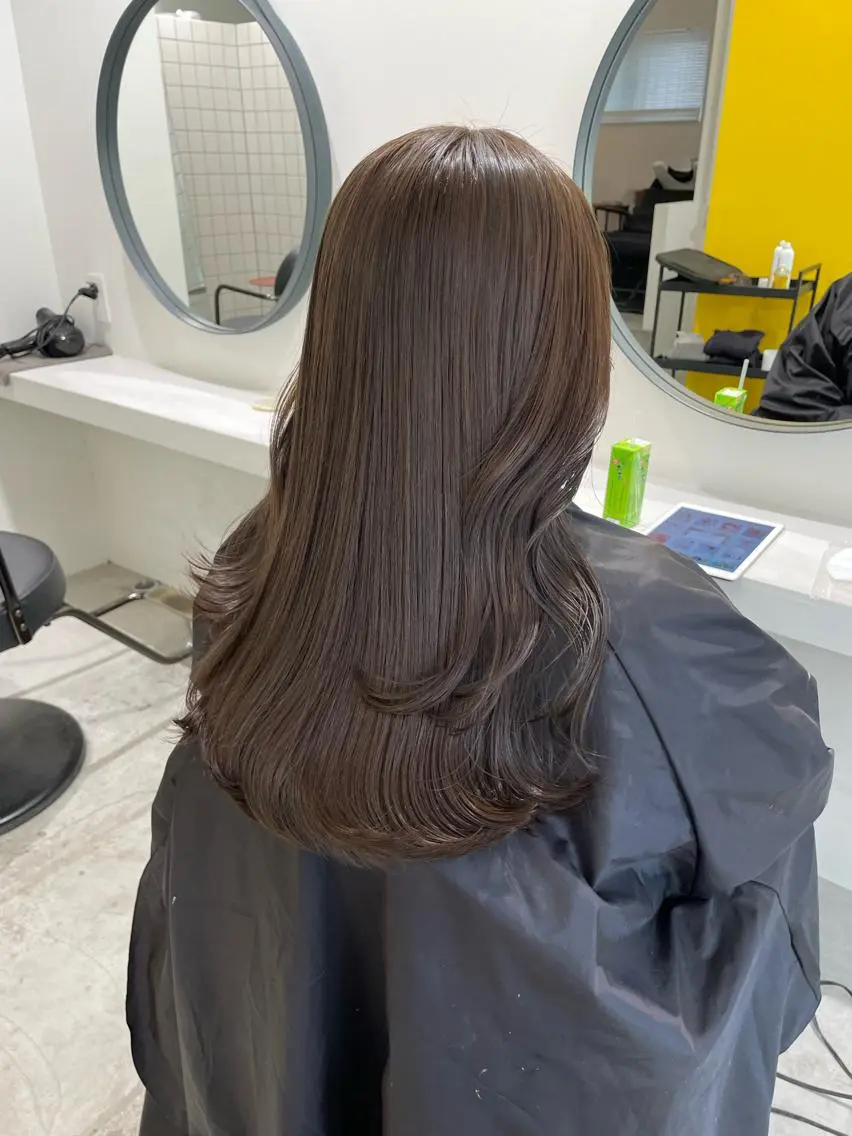 セミロング カラー ブリーチ ブラウンカラー ダブルカラー ブリーチなしカラー オリーブブラウン Koto🌿 ブリーチなしカラーのヘアスタイル