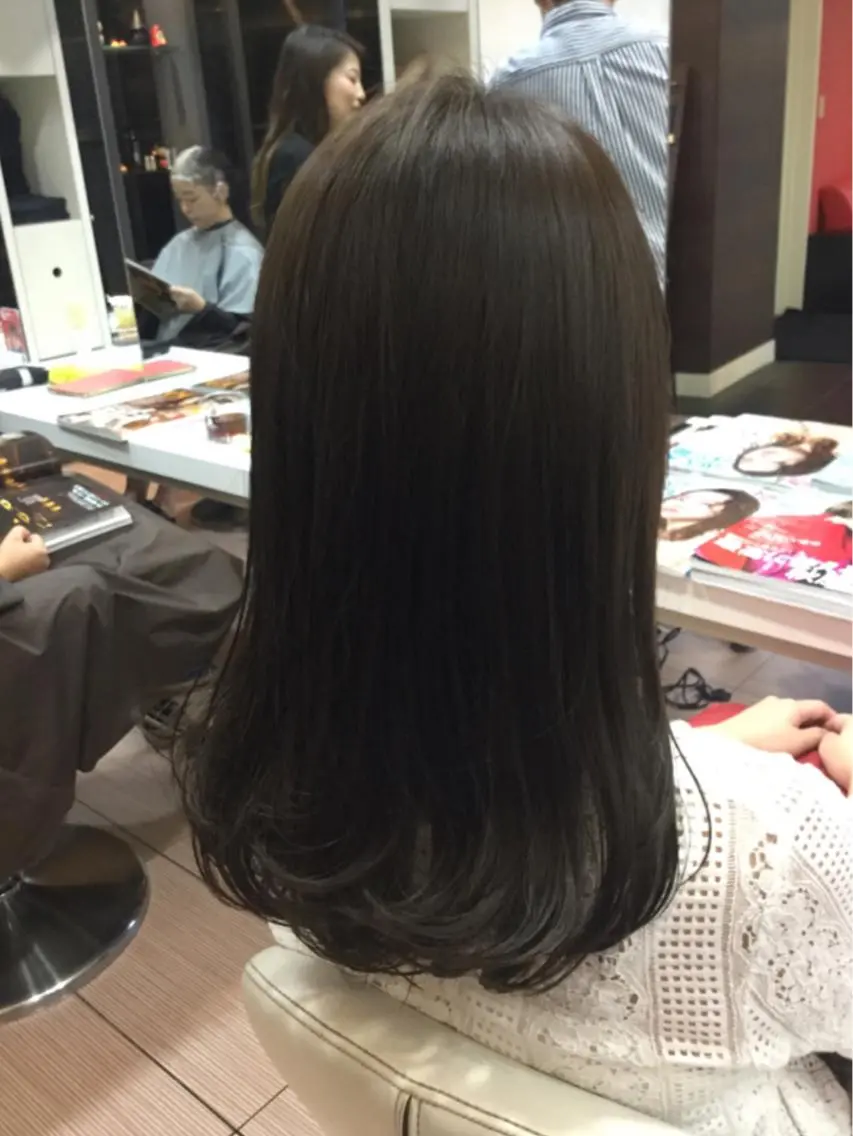 ロング ヘアカラー トリートメント 貴方に似合うを見つけ ます🌱市川リョウカのヘアスタイル