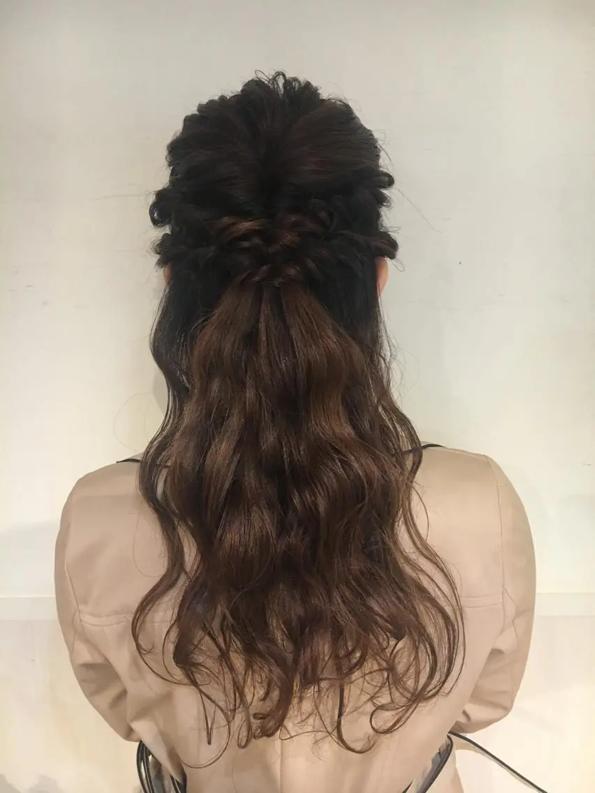ロング ヘアアレンジ 野崎 ひかりのヘアスタイル