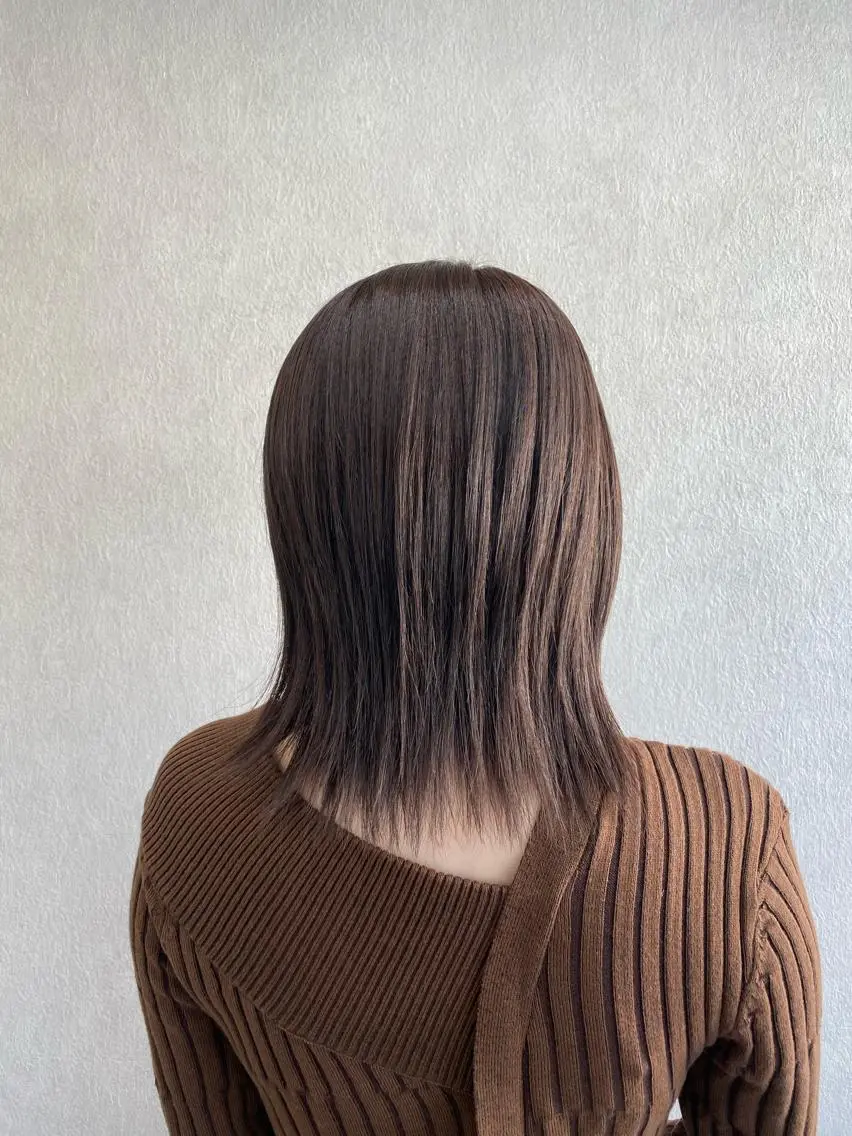 ミディアム カラー ベージュカラー tocca 💜石田愛結💜のヘアスタイル