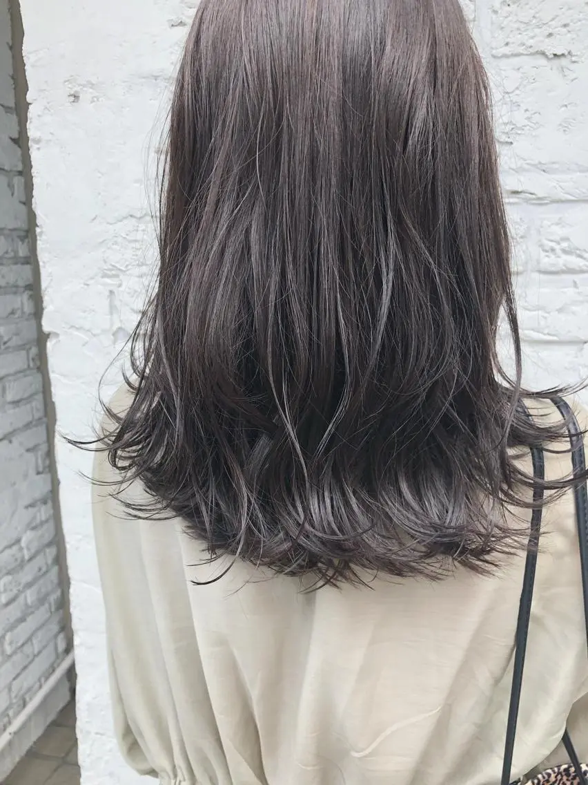 セミロング カラー カット ヘアカラー トリートメント 千村 亮のヘアスタイル