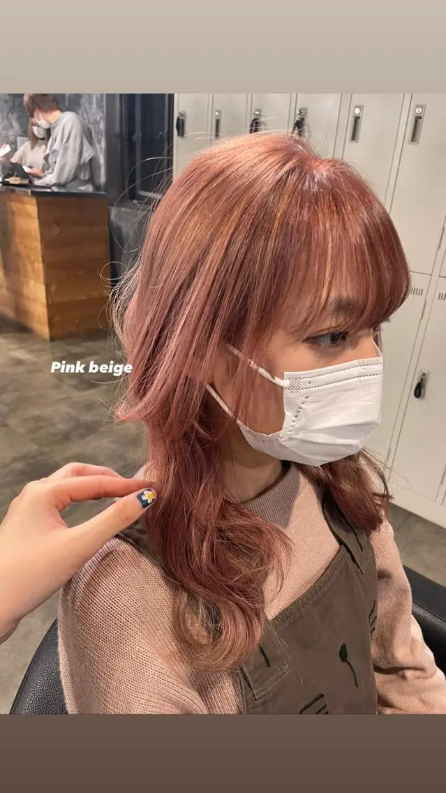 ミディアム カラー パーマ ヘアアレンジ メンズ キッズ ネイル マツエク・マツパ 透明感カラー・レイヤ ー🎀amika🎀のヘアスタイル