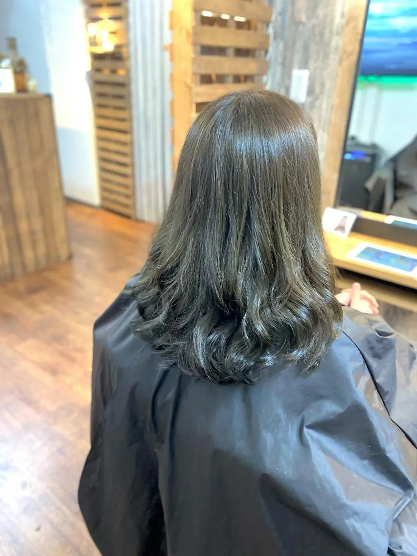 セミロング カラー カット ヘアカラー トリートメント Luzir⭐︎ GEN⭐︎のヘアスタイル
