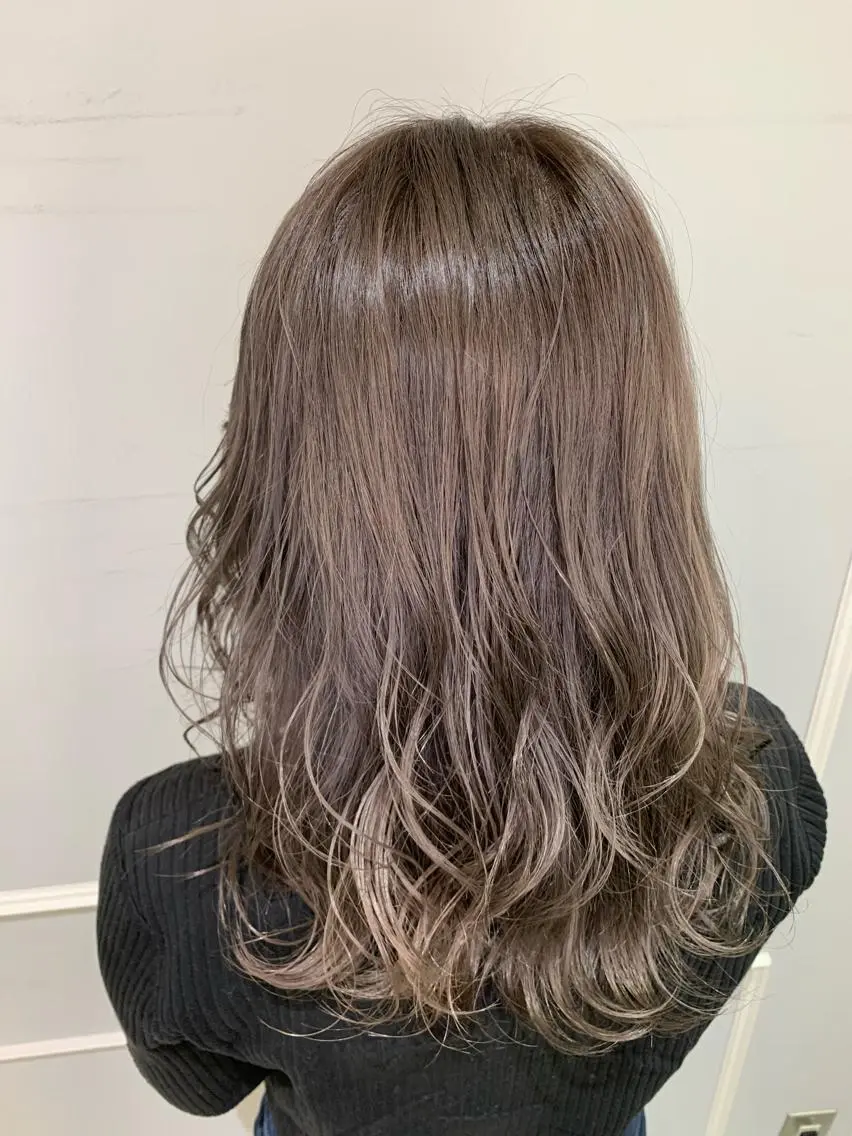 セミロング カラー グレージュ ピンクカラー カット ヘアカラー トリートメント 🦖鶴岡 香純🦖のヘアスタイル