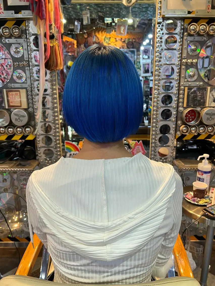 ショート カラー KOYA ｺﾔのヘアスタイル