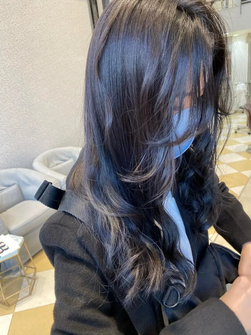 ロング カラー ブルーカラー ブルージュ ヘアカラー トリートメント ヘアセット 💜髪質改善美髪💜 星野清光のヘアスタイル