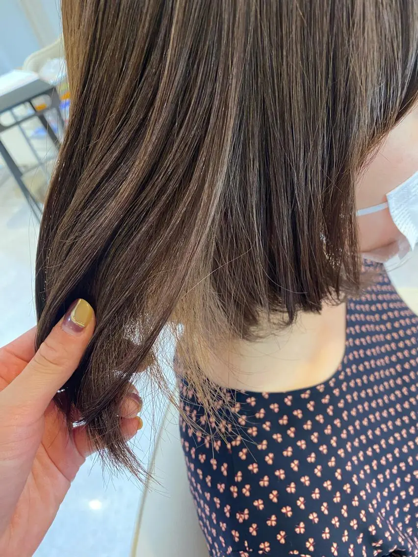 ショート カラー ヘアカラー 梛木 唯のヘアスタイル