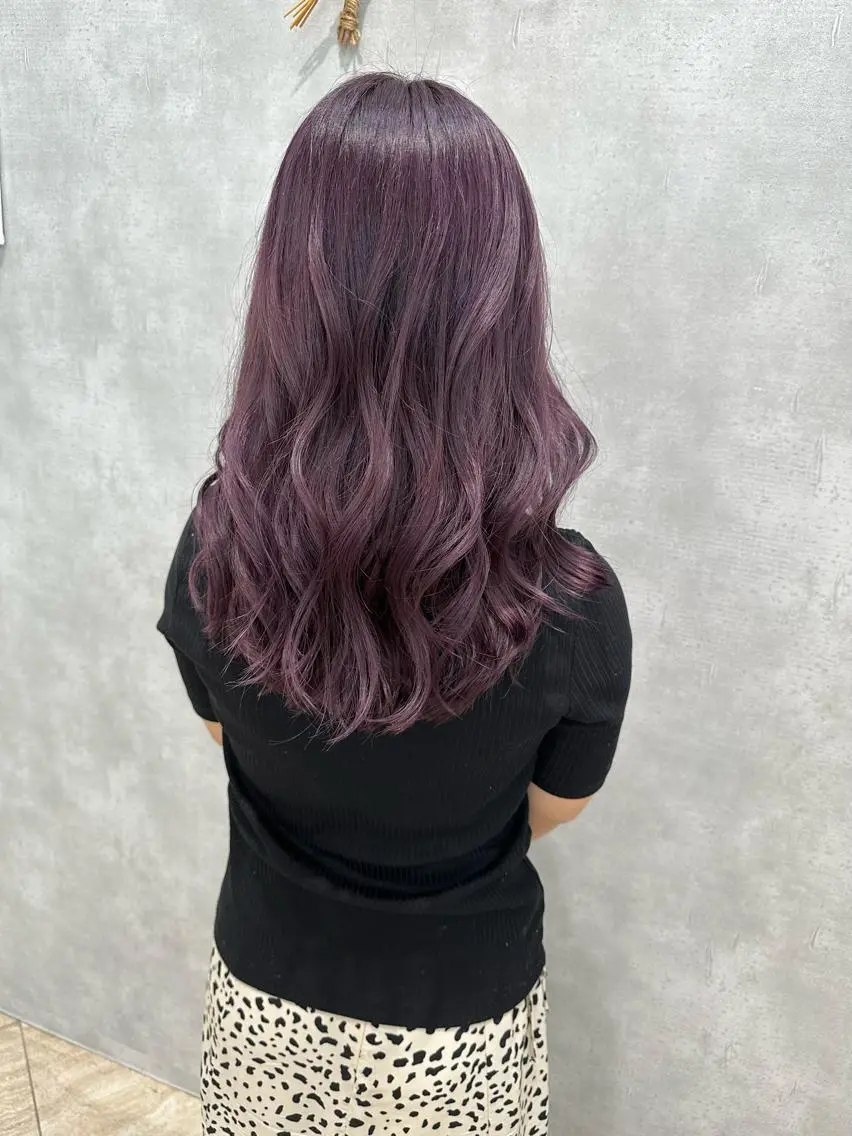 セミロング カラー ヘアアレンジ ラベンダーカラー ヘアカラー ROSEL末吉 海渡のヘアスタイル